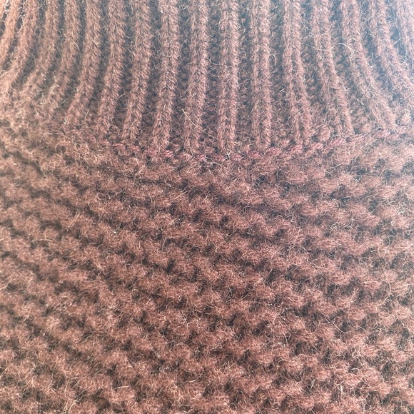 Vince Sweater - Picture 3 of 4